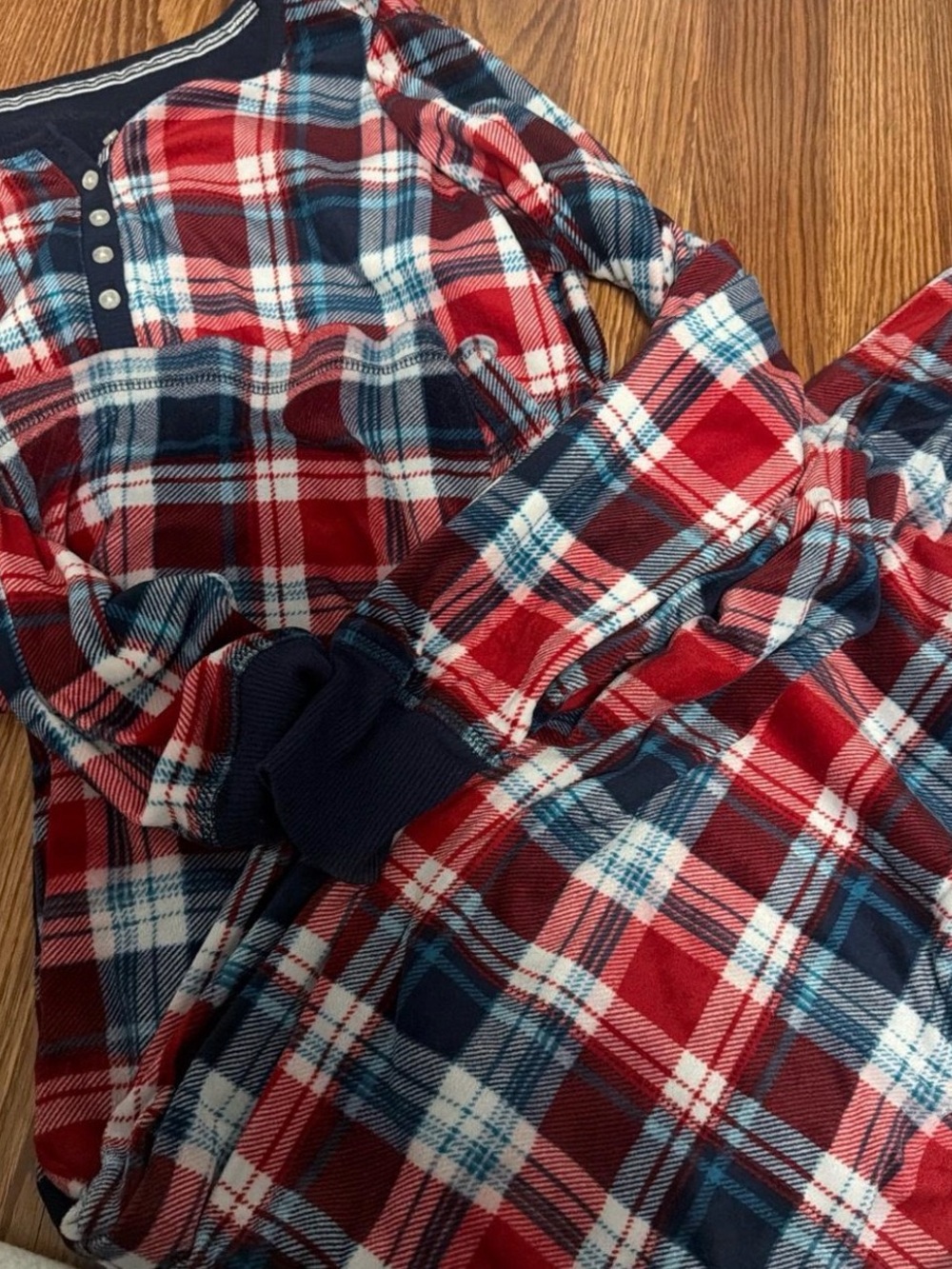 Nautica Red, Navy & White Plaid Long-Sleeve Pajama Top